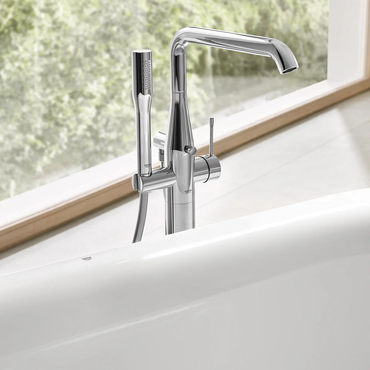 GROHE 2349100A Essence New Ohm Bath Freest. U-Spout - C Main image